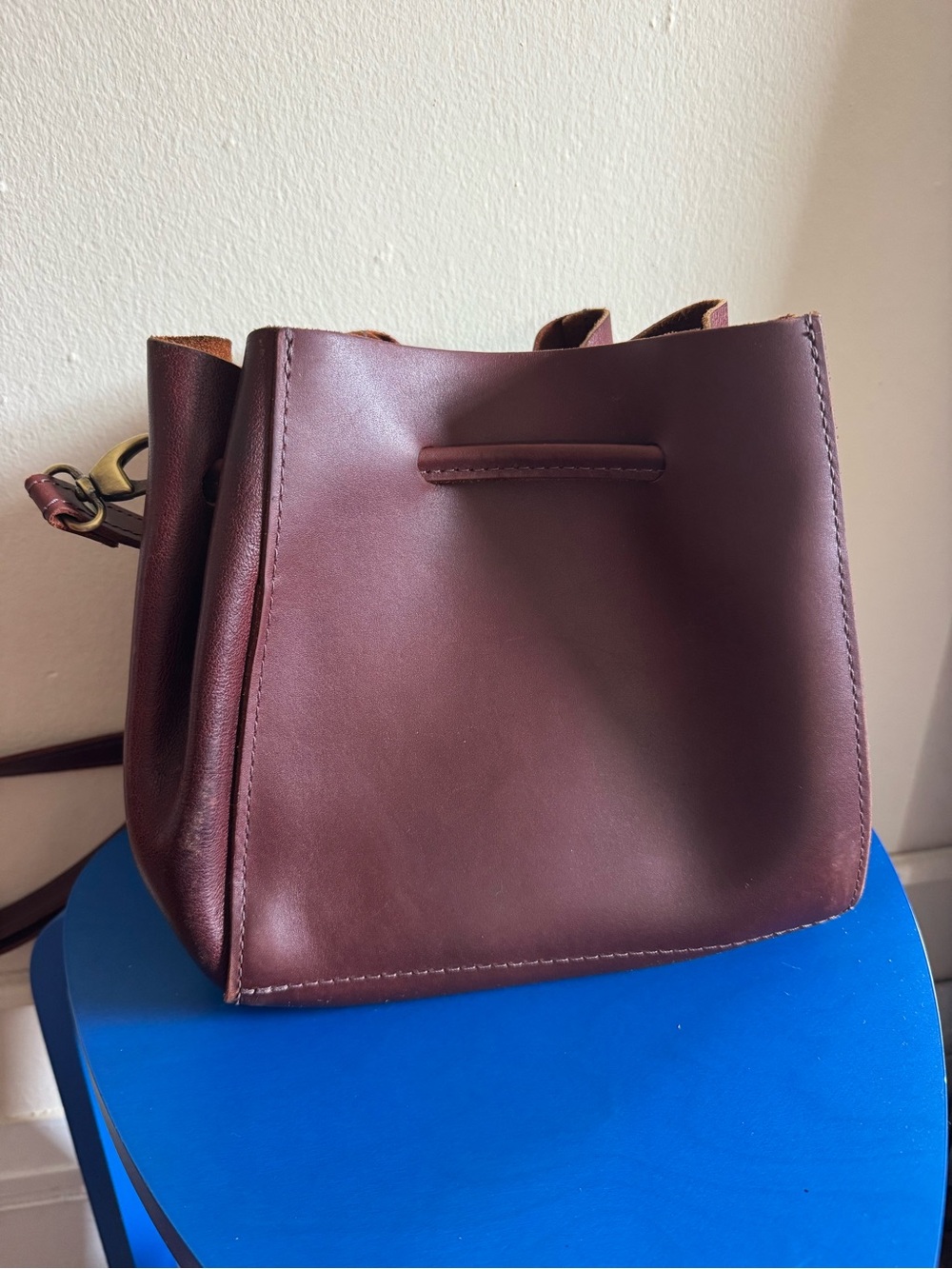 Portland Leather ‘Nest’ Bucket Bag - Picture 8 of 9